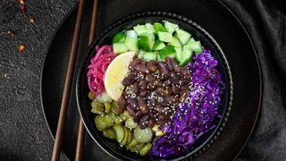 რეინბოუ პოკე წითელი ლობიოთი