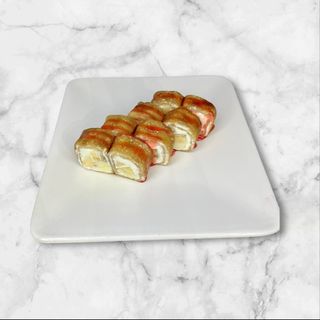 Сладкий ролл с бананом 