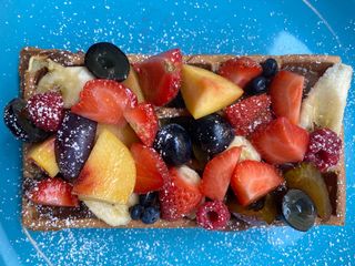 NUTELLA Z SEZONOWYMI OWOCAMI