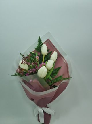 Buchet 5 lalele albe/roz