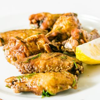 Пилешки крилца пържени (400г)