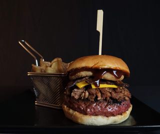 Burger Barbecue + Patatas 