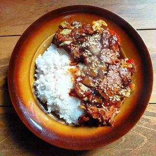 Допбап с пилешко месо (500г)