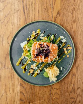 ორაგული / TATAKI ROLL  SALMON