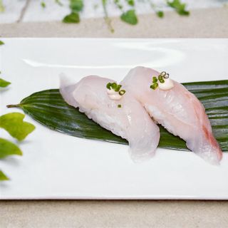 82. Nigiri De Dorada (2 Uds.)