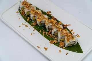 102 - California Roll, Farciti Con Surimi, Avocado E Maionese