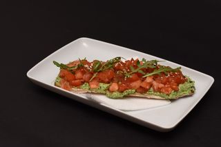 Bruschetă cu pastă de rucola 1 Buc