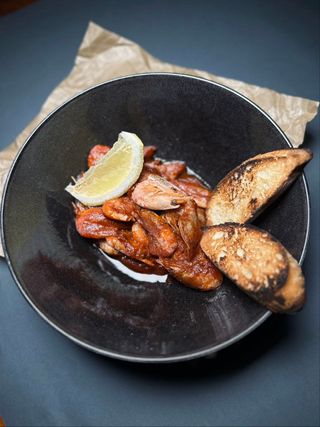 Креветки у соусі