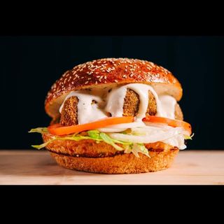 Falafel burger
