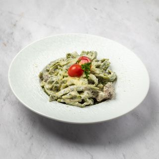 Domaće tagliatelle sa biftekom