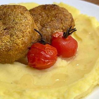 Kotlety z Indyka z Puree Ziemniaczanym i Surówką (350g)