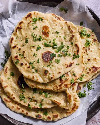 Cheese naan