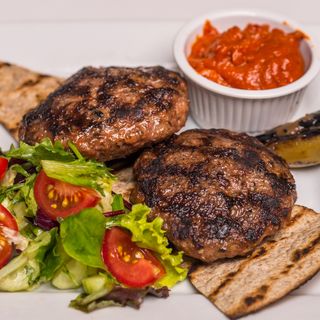 Телешки кюфтета (330 гр)