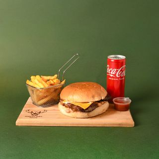 Soprano burger, pomfrit i Coca-Cola