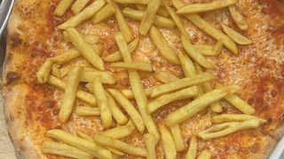 Pizza con le patatine