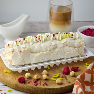 Меренговий рулет 