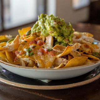 Nachos Con Guacamole