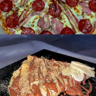 Porodična pizza i dve palačinke sa kremom i plazmom