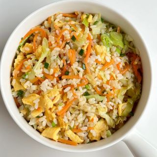 Riso saltato con le verdure