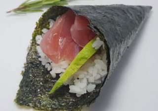 45 Temaki tonno avocado