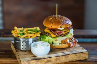 Ragnar Double burger