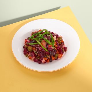 Салат «Поліфонічний» з анчоусною заправкою