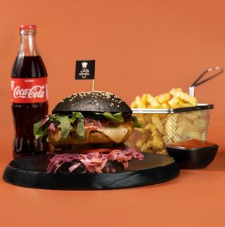 ვეგანური სამარხვო ბურგერის კომბო