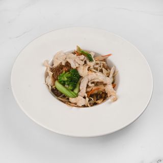 Stakleni rezanci s povrćem i piletinom