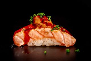 003 A Nigiri salmon foie gras 2 pezzi