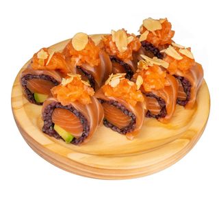 Uramaki black salmone