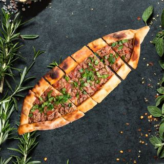 Pide sa faširanim mesom