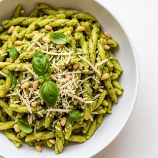 Vegetarijanska domaća tjestenina Pesto Genovese