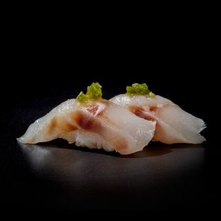 W146 Nigiri Lubina (2 Uds.)