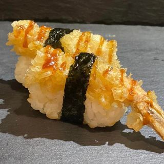 51. Nigiri ebi fritti 2 pezzi