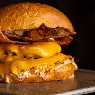 Shark Doble Bacon Cheeseburguer