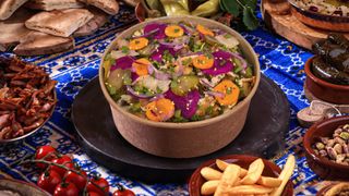 Shawarma - BOWL (jak sałatka + Frytki)