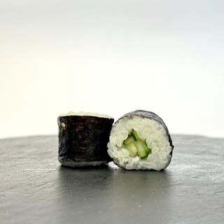 Рол Макі з огірком (110г/8шт)