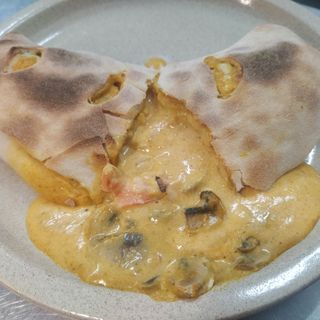 Pão Misto de Caril com Alho e Camarão