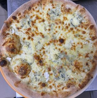 Pizza Quattro Formaggi  Ø 32cm