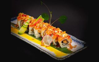 A390 - Uramaki salmon tiger cipollato 8 pezzi