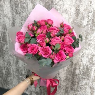 სპრეი ვარდების თაიგული