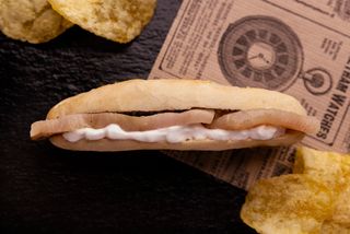 50 Montadito De Corvina Con Alioli