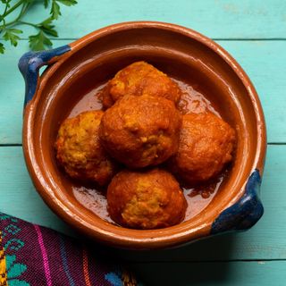 Albóndigas en salsa 