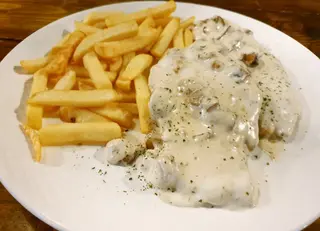 Piletina u sosu od pečuraka 450 gr