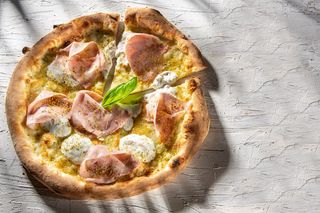 Pizza Bologna