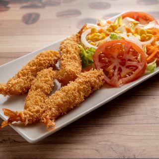 Gambas Rebozadas Con Ensalada