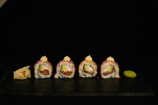 Филаделфия хрупкава съомга 4 бр. 115 гр.