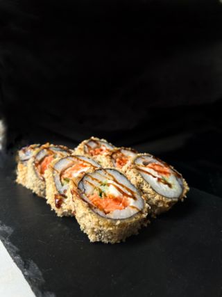 Рол Темпура з Лососем