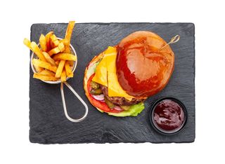 Чийзбургер с телешко (350г)