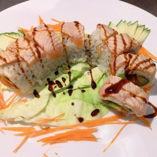 Salmone roll scottato con salsa Teriyaki -8pz